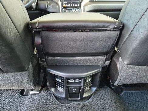 Used 2024 RAM 2500 Laramie AWD/4WD image 17