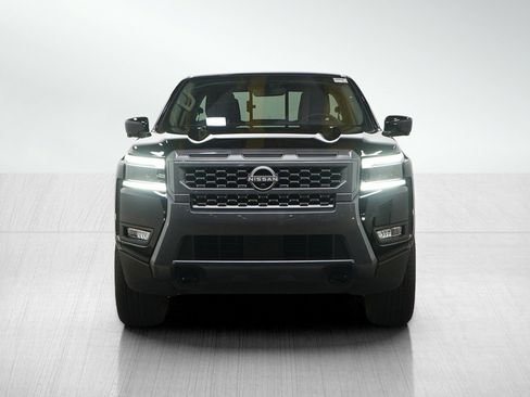 Used 2025 Nissan Frontier SL w/ Bed Access Package AWD/4WD image 8