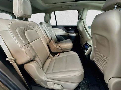 Used 2022 Lincoln Aviator Reserve RWD image 27