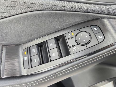 Used 2023 Nissan Rogue SV AWD/4WD image 27