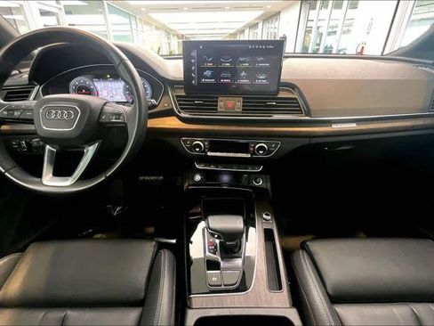 Used 2023 Audi Q5 2.0T Premium Plus AWD/4WD image 16