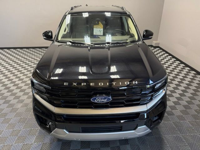 Used 2025 Ford Expedition Max Platinum AWD/4WD image 5