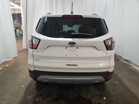 Used 2018 Ford Escape SEL AWD/4WD image 4