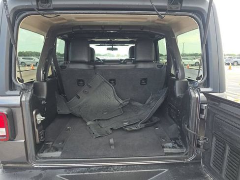 Used 2021 Jeep Wrangler Unlimited Sport AWD/4WD image 10