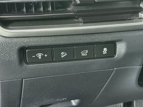 Used 2025 Kia Telluride S FWD image 17