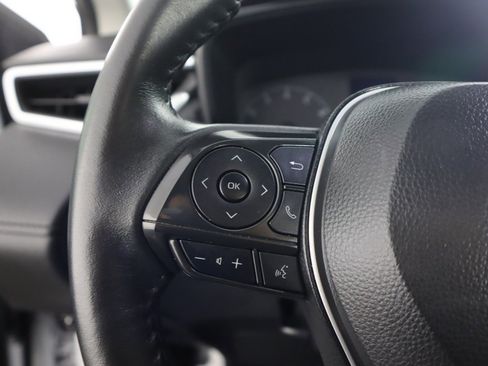 Used 2024 Toyota Corolla Cross LE image 39