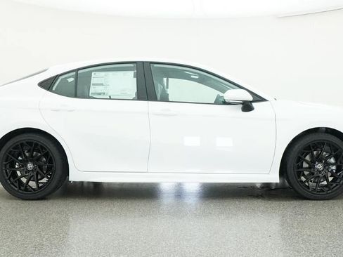 New 2026 Toyota Camry SE FWD image 27