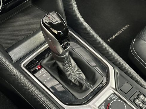 Used 2023 Subaru Forester Limited image 23