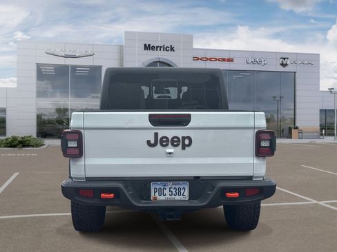 Certified 2026 Jeep Gladiator Mojave AWD/4WD image 7
