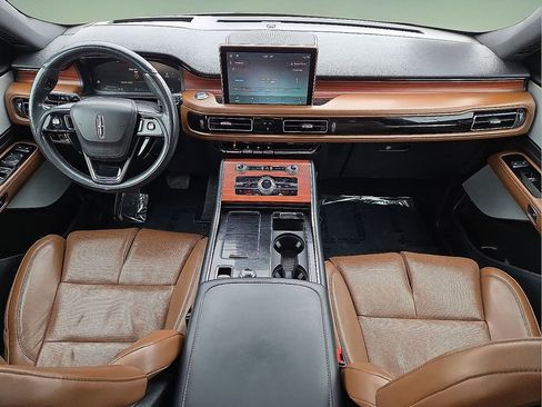 Used 2022 Lincoln Aviator Reserve w/ Equipment Group 201A image 17