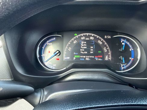 Used 2025 Toyota RAV4 LE AWD/4WD image 23