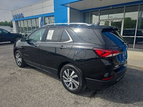Used 2023 Chevrolet Equinox Premier FWD image 3