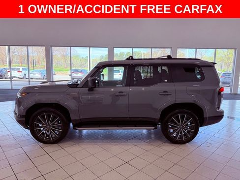 Certified 2025 Lexus GX 550 image 4