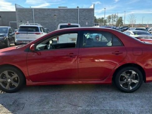 Used 2012 Toyota Corolla S image 3
