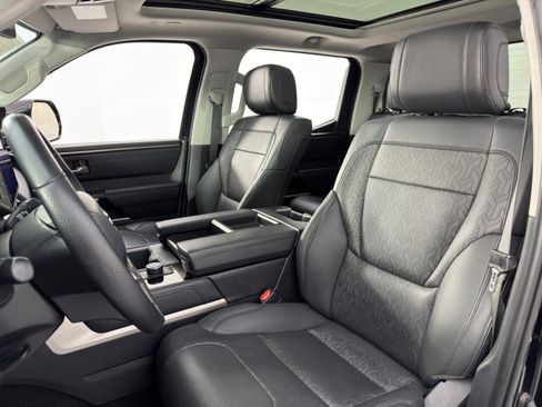 Used 2022 Toyota Tundra Limited image 40