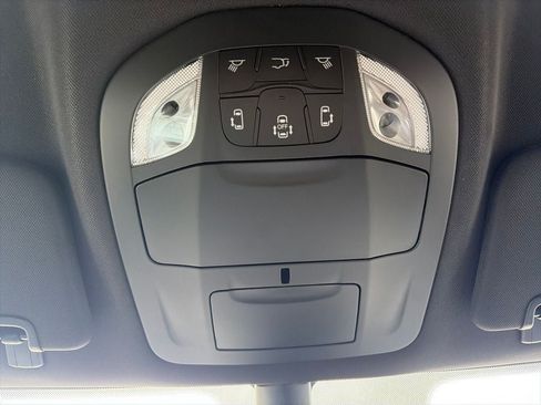 New 2027 Chrysler Pacifica Select FWD image 33