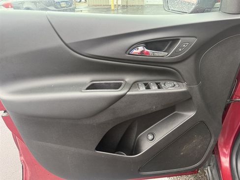 Used 2020 Chevrolet Equinox LT FWD image 10