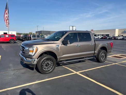 Used 2021 Ford F150 XLT w/ Equipment Group 302A High AWD/4WD image 3
