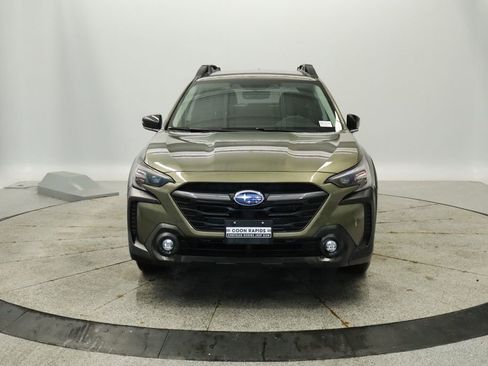 Used 2025 Subaru Outback Premium image 11