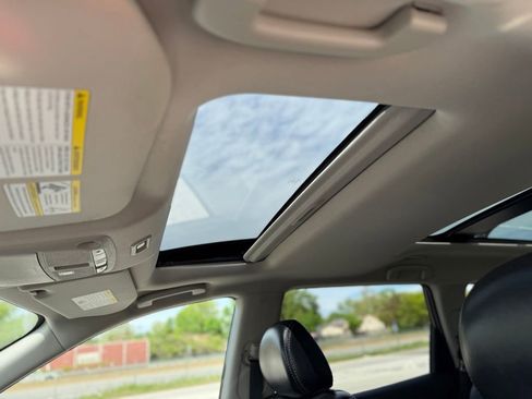 Used 2019 Nissan Pathfinder Platinum AWD/4WD image 26