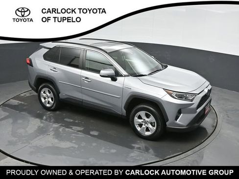 Used 2021 Toyota RAV4 XLE image 33