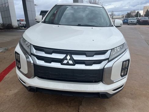 Used 2020 Mitsubishi Outlander Sport SE image 3