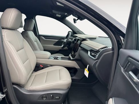 New 2026 GMC Acadia Elevation w/ Black Edition FWD image 15