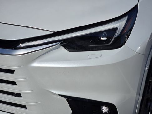 New 2026 Lexus TX 500h AWD w/ Technology Package image 6