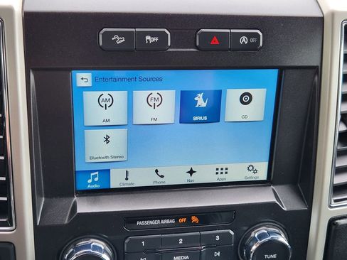 Used 2018 Ford F150 Lariat w/ Equipment Group 501A Mid AWD/4WD image 8
