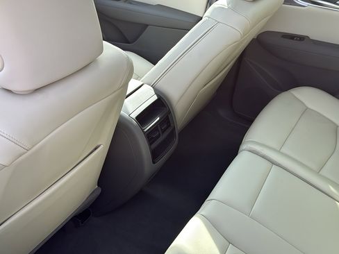 New 2026 Cadillac XT5 Premium Luxury w/ LPO, Floor Liner Package image 31