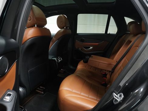 Used 2022 Mercedes-Benz GLC 300 4MATIC image 15