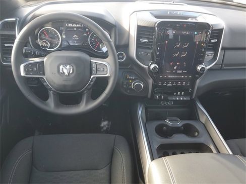 New 2026 RAM 1500 Big Horn AWD/4WD image 12
