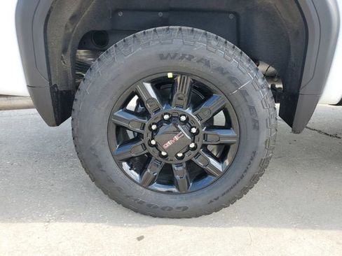 New 2026 GMC Sierra 2500 AT4 w/ AT4 Premium Plus Package AWD/4WD image 6