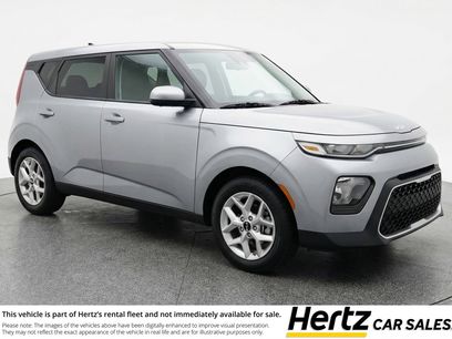 Used 2025 Kia Soul LX w/ LX Technology Package