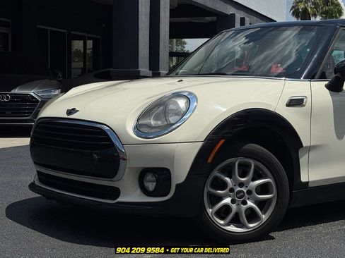 Used 2016 MINI Cooper Clubman FWD image 2