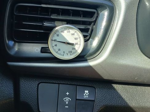Used 2022 Kia Rio LX FWD image 17