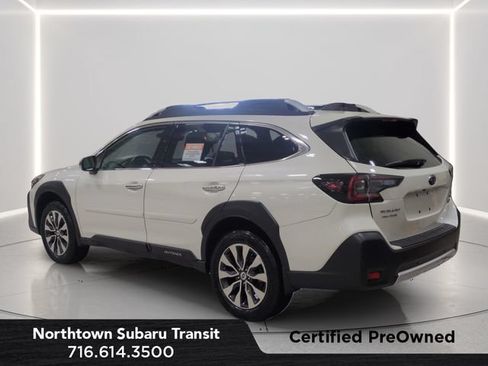 Used 2025 Subaru Outback Touring AWD/4WD image 3