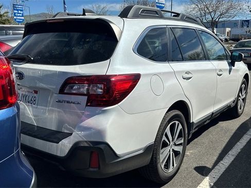 Used 2019 Subaru Outback 2.5i Limited image 3