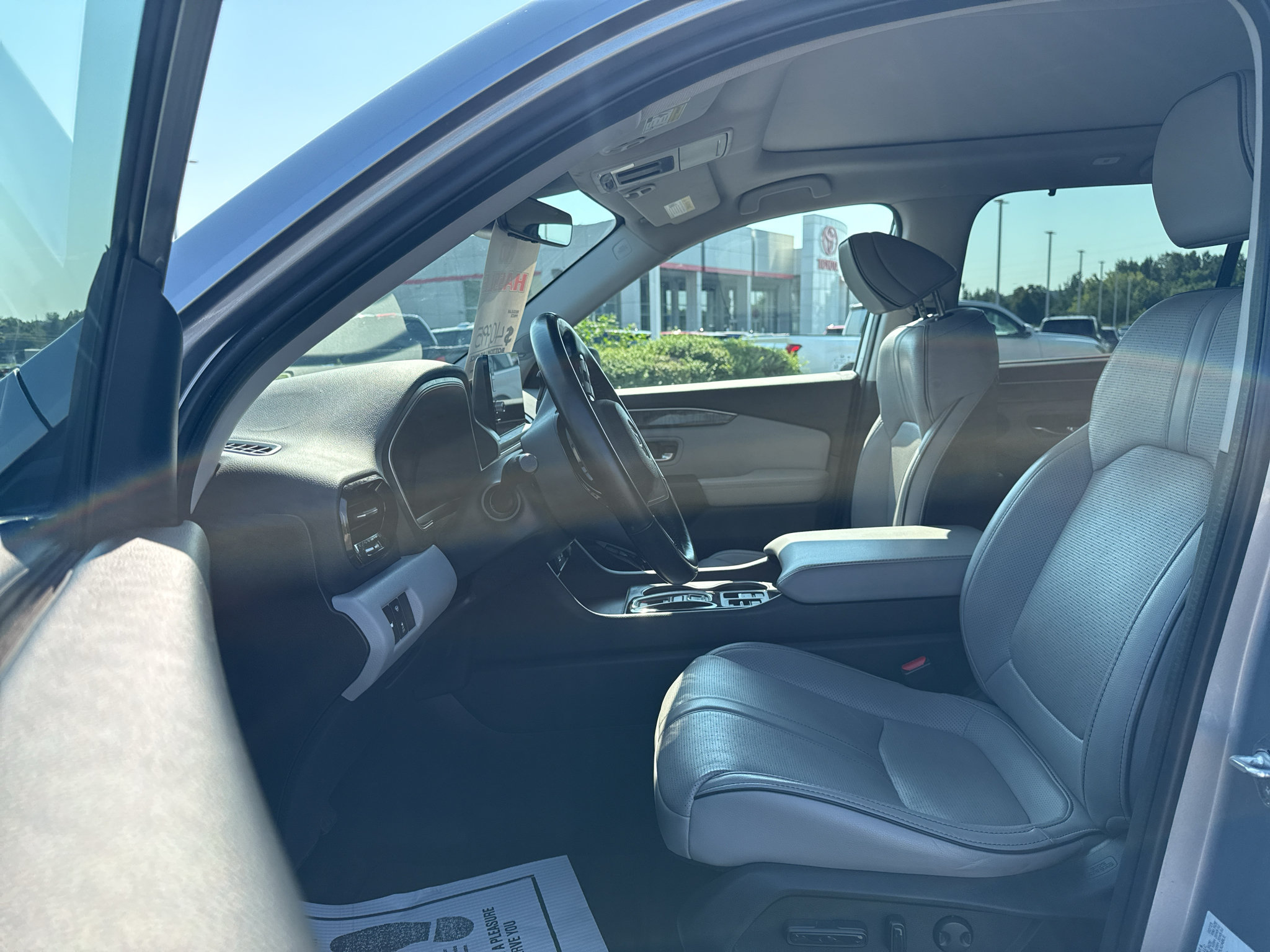 Used 2023 Honda Pilot Elite image 10
