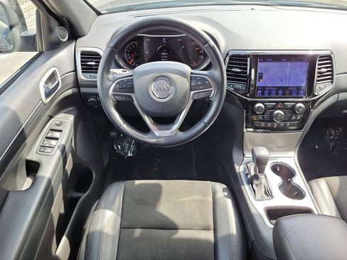 Used 2021 Jeep Grand Cherokee Laredo X RWD image 11