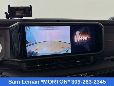 Used 2024 Jeep Gladiator Mojave w/ Convenience Group image 13