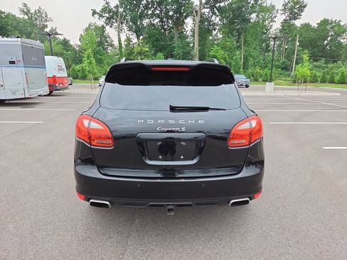 Used 2013 Porsche Cayenne S AWD/4WD image 4