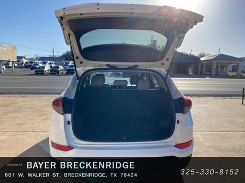 Used 2018 Hyundai Tucson SE w/ Cargo Package image 25