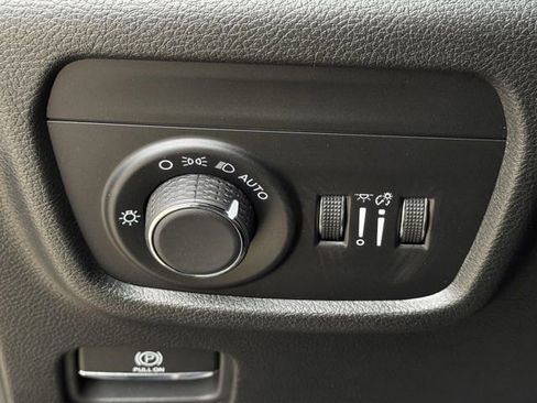 Used 2024 Jeep Grand Cherokee L Altitude image 26