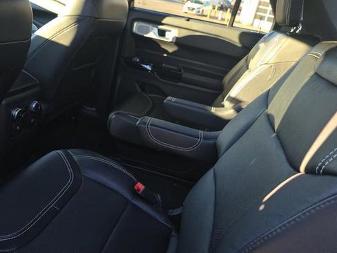Used 2022 Ford Explorer ST w/ Equipment Group 401A AWD/4WD image 9