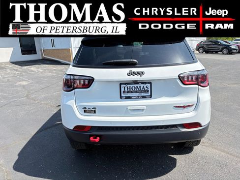 Used 2024 Jeep Compass Trailhawk AWD/4WD image 8