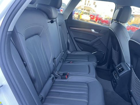 Used 2023 Audi Q5 2.0T Premium w/ Convenience Package image 29