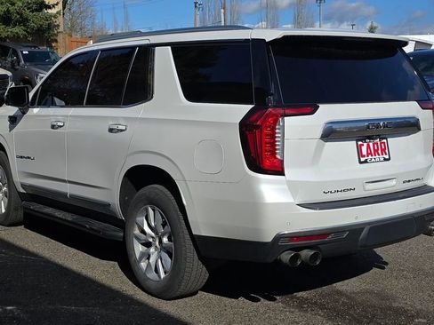 Used 2021 GMC Yukon Denali w/ Advanced Technology Package image 5