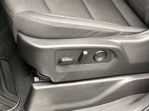 Used 2026 Chevrolet Silverado 1500 LT AWD/4WD image 11