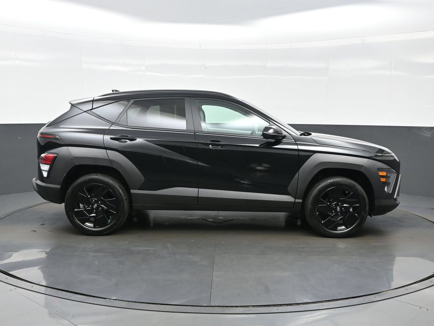 Used 2026 Hyundai Kona SEL Sport AWD/4WD image 7